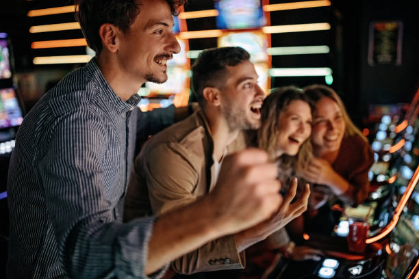 Dealer profesional Evolution Gaming di meja roulette langsung